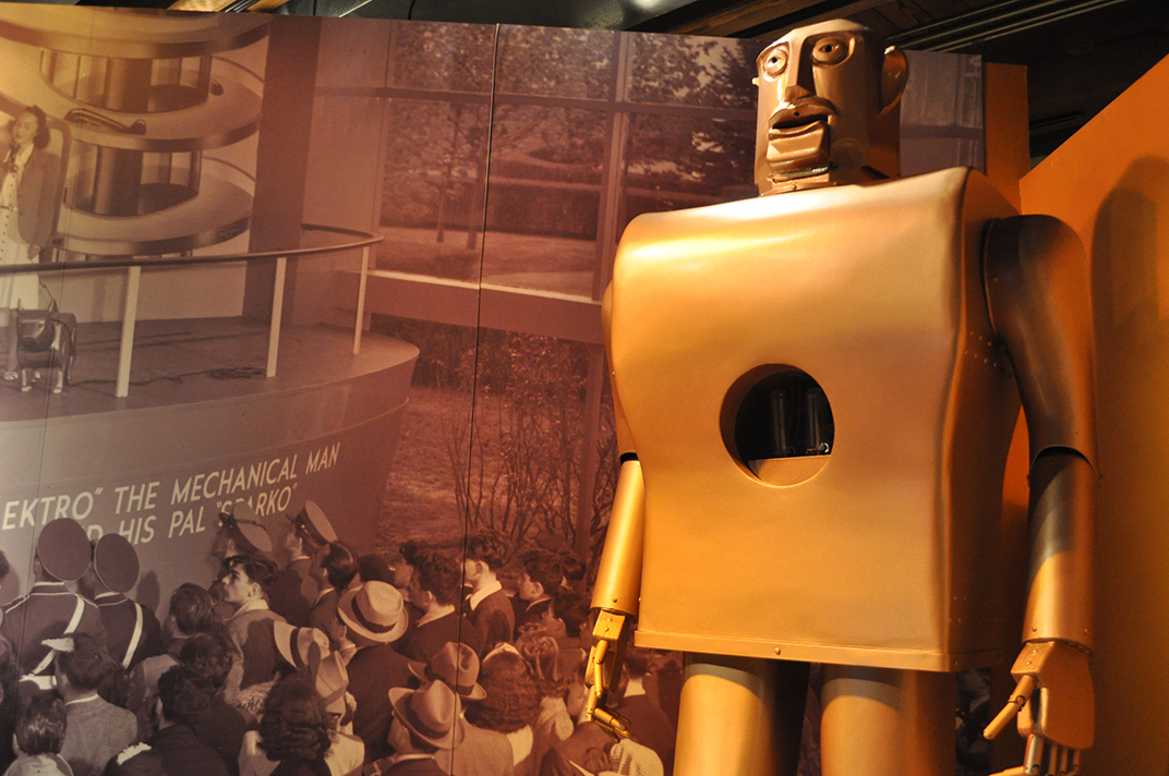 Westinghouse's Elektro and Sparko, World's Fair, Heinz History Center Westinghouse's Elektro and Sparko, World's Fair, Heinz History Center