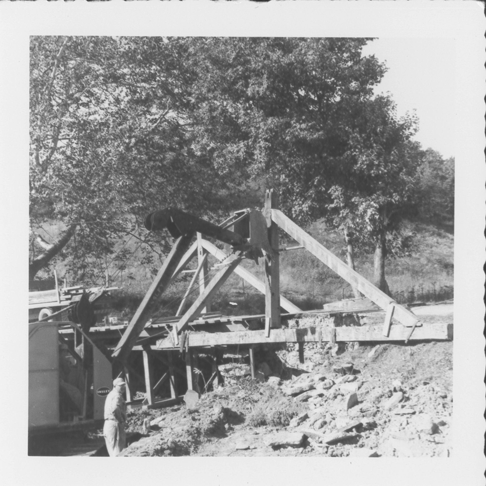 Dismantling the Pine Bank Covered Bridge in 1961.