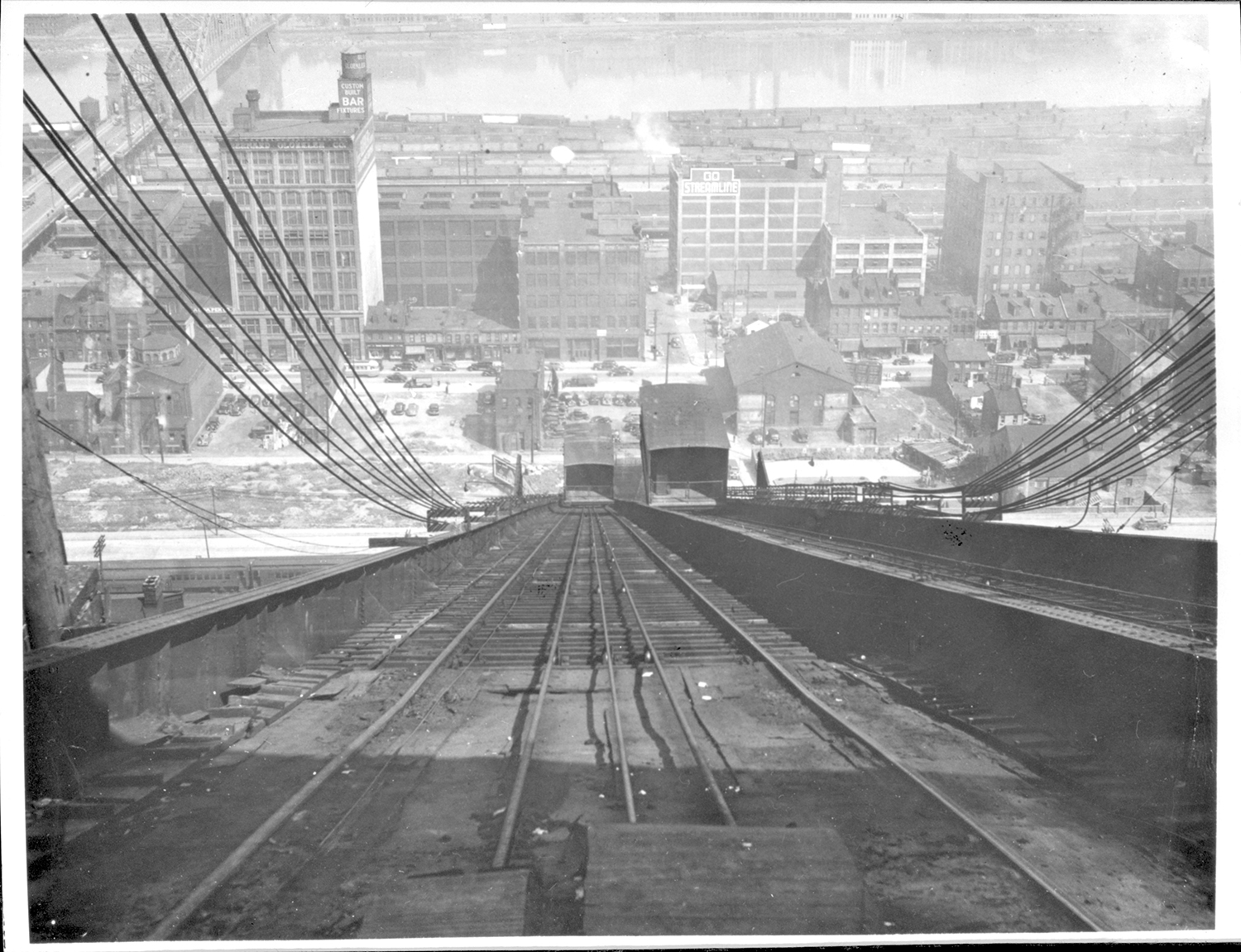 Looking down the 17th Street Incline at Penn Avenue, c. 1940. General Photo Collection, Detre Library & Archives at the Heinz History Center.