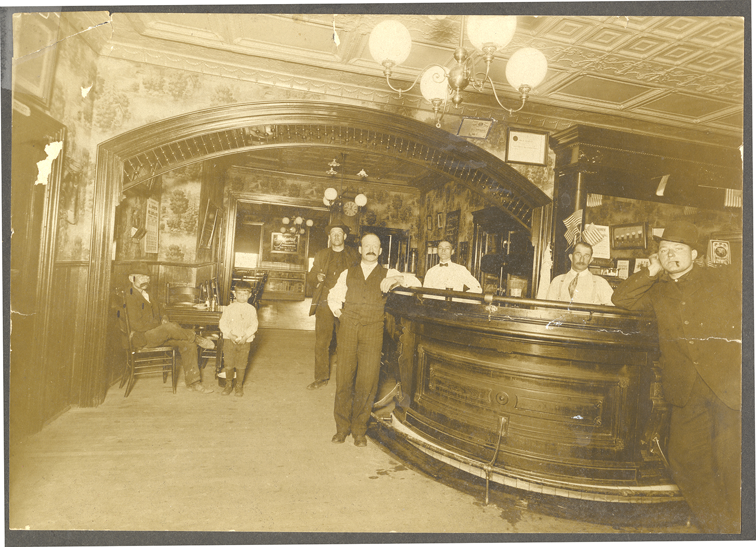 Interior of a South Side saloon, c. 1900. Detre Library & Archives, Heinz History Center.