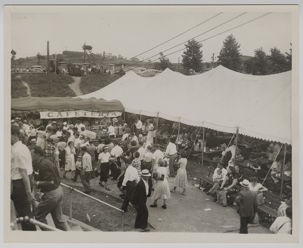 Allegheny County Fairgrounds Cafeteria in South Park, c. 1943. Heinz History Center.