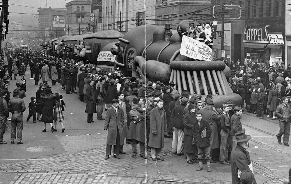 Santa and the Toyland Express head down Penn Avenue in East Liberty’s holiday parade, November 25, 1944. | Heinz History Center Santa and the Toyland Express head down Penn Avenue in East Liberty’s holiday parade, November 25, 1944. | Heinz History Center