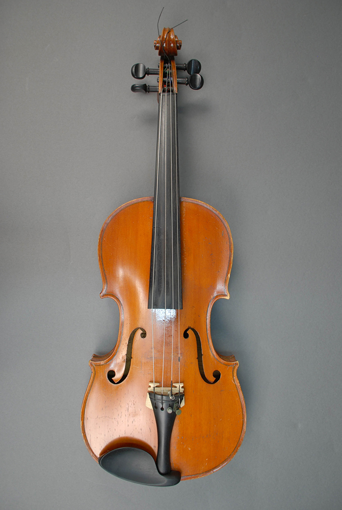 Viola used by Paul Lawrence Peeler, Sr.