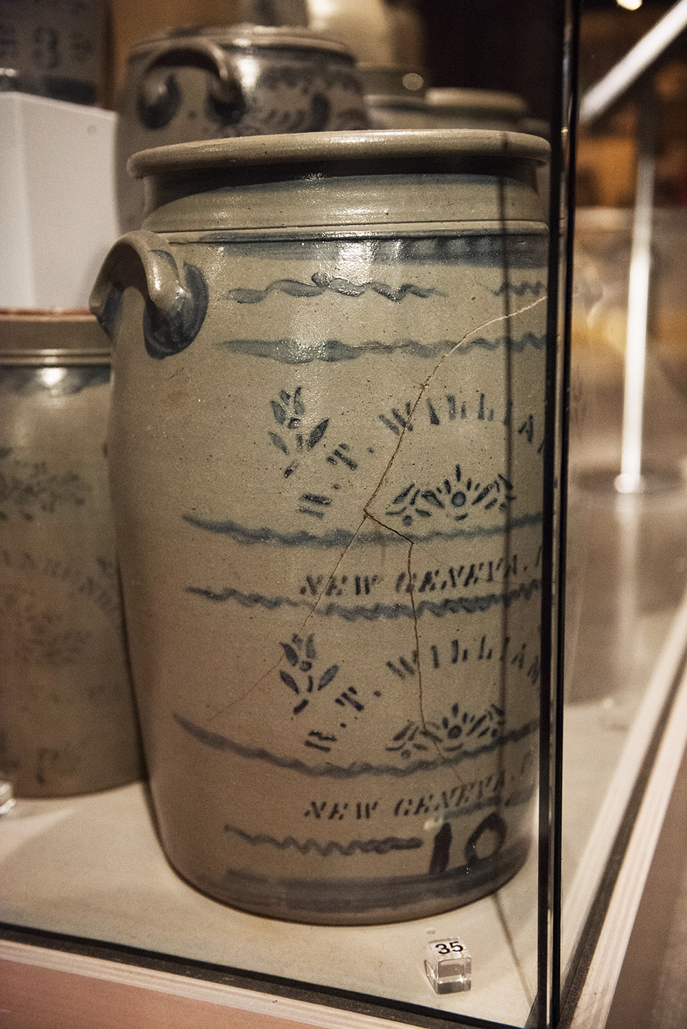 R. T. Williams storage Jar, c. 1885. | Special Collections Gallery at the Heinz History Center