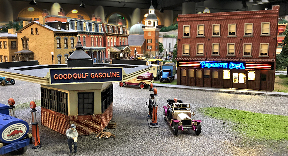 Miniature Railroad with Gulf Gas Station & Primanti Bros.