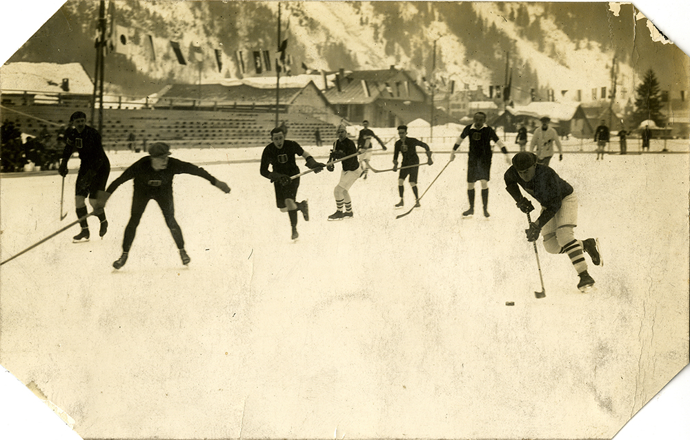 U.S. vs. Belgium on outdoor rink, Chamonix, France, Jan. 28, 1924. Courtesy of Frederick R. Favo.