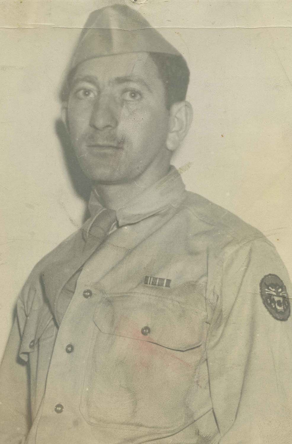 William Barsky in uniform, c. 1944. William Barsky Photographs, Rauh Jewish Archives at the History Center.