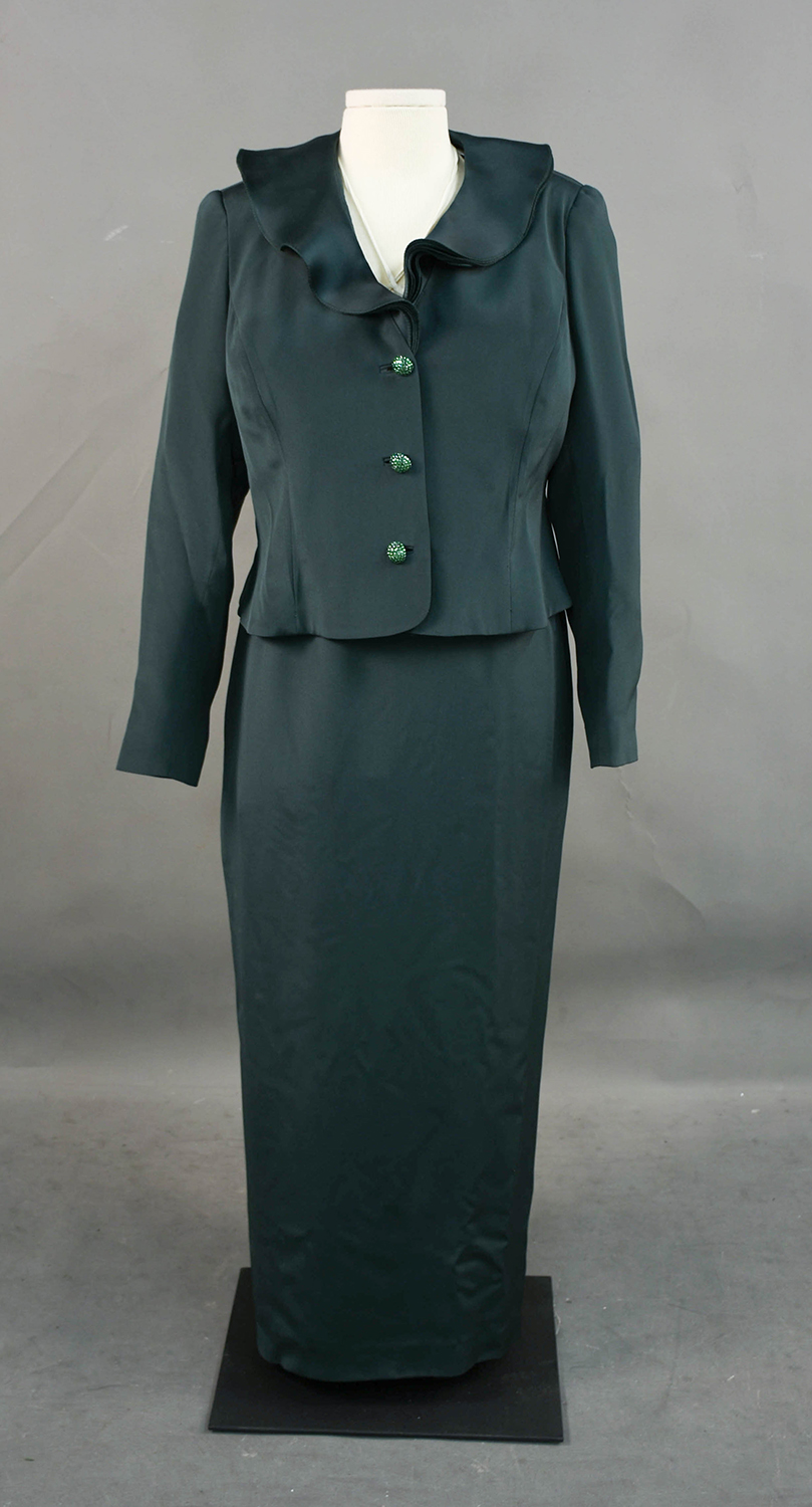 Knoll wore this dress during her first inauguration as Lieutenant Governor.