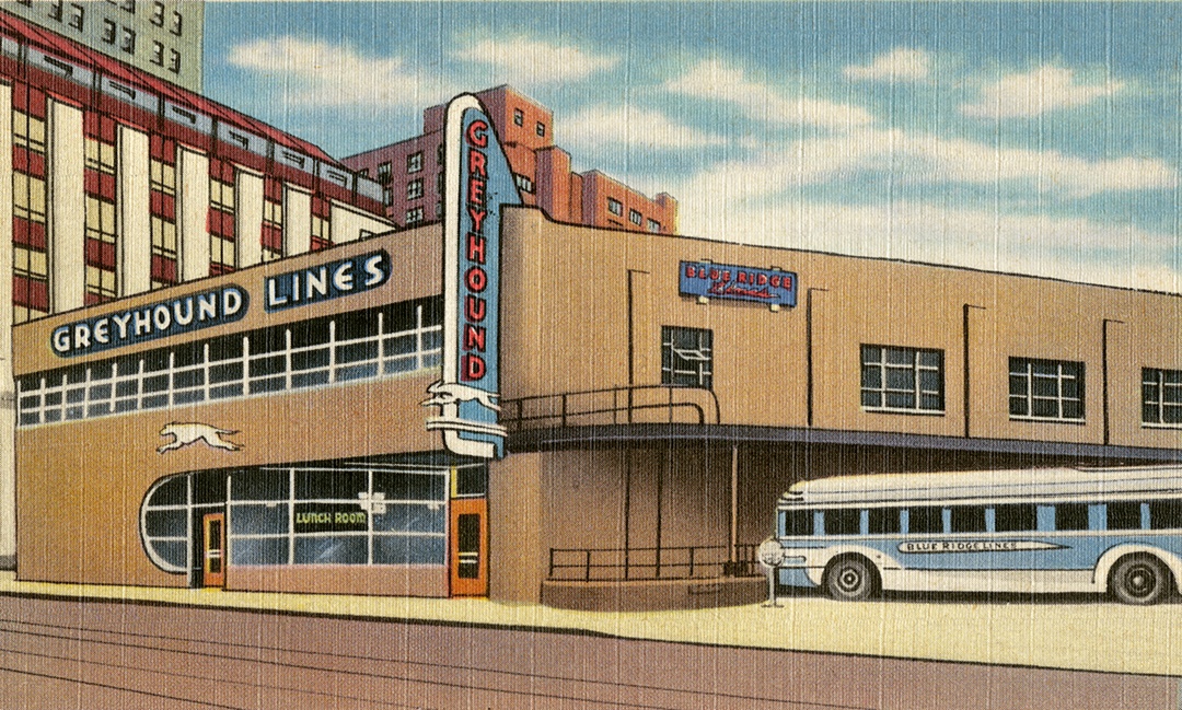This postcard, produced by the Curt Teich company in 1942, show the terminal’s more used, if less-prominent, Grant Street entrance.