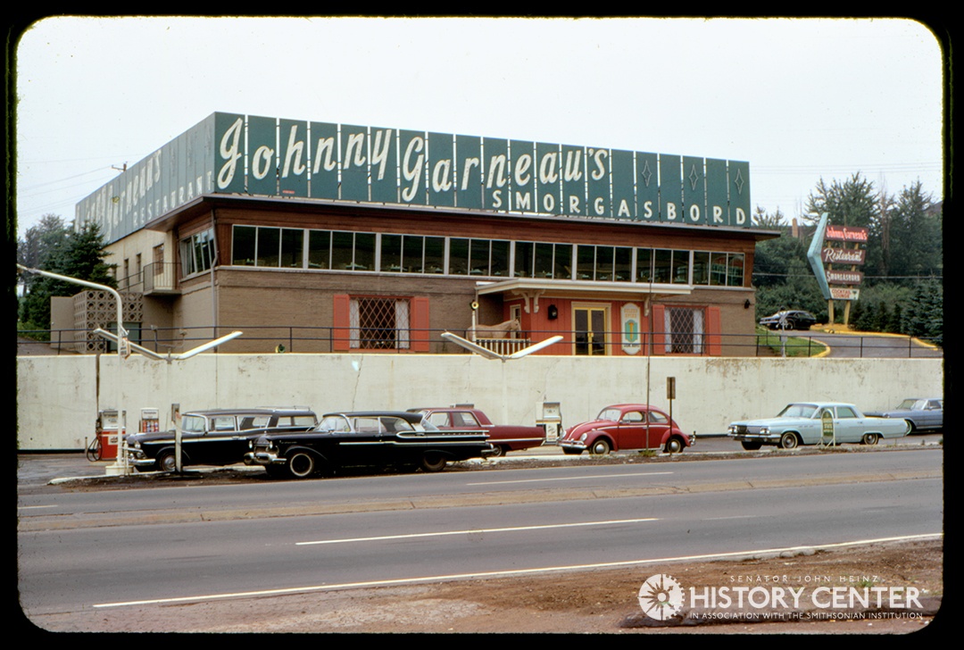 Johnny Garneau’s Smorgasbord at 8035 McKnight Rd. in the North Hills, late 1960s. It is now the site of Andre Plaza across from McIntyre Square. Detre Library & Archives at the History Center.