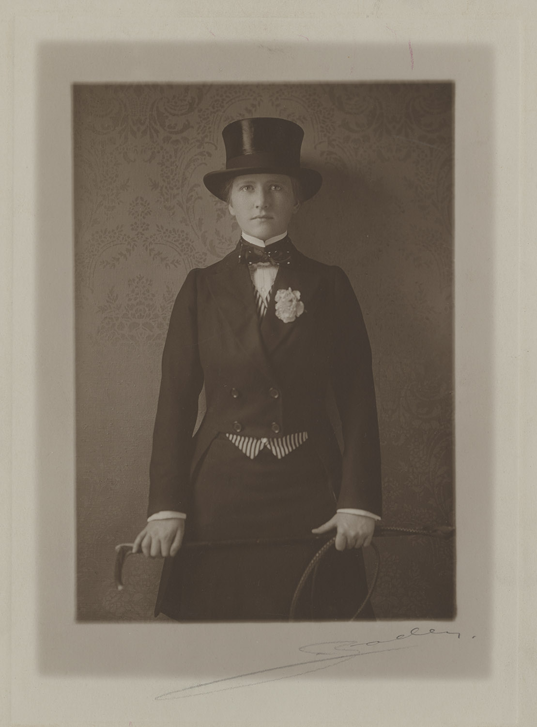 Mary Flinn Lawrence. From the Mary Flinn Lawrence Photographs, MSQ 185, Detre Library & Archives at the History Center.