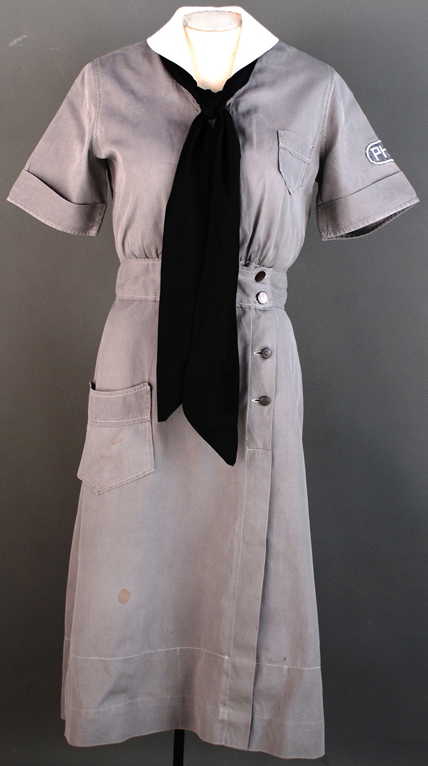 Public Health Nurse uniform worn by Anne M. Nixon, 1930s. Gift of Anne M. Nixon, 1995.0049, Heinz History Center Museum Collections.